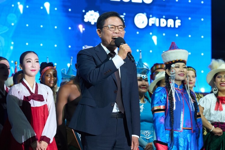 ‘춤으로 세계를 품다’  천안흥타령춤...