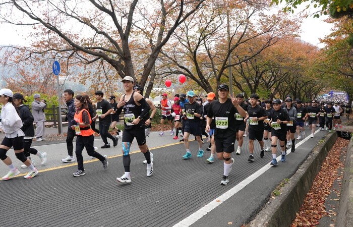 깊어가는 가을을 달린다! ‘2025 ...