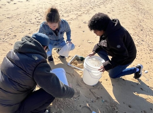 충남도, 카약타고 해양플라스틱 5톤 ...