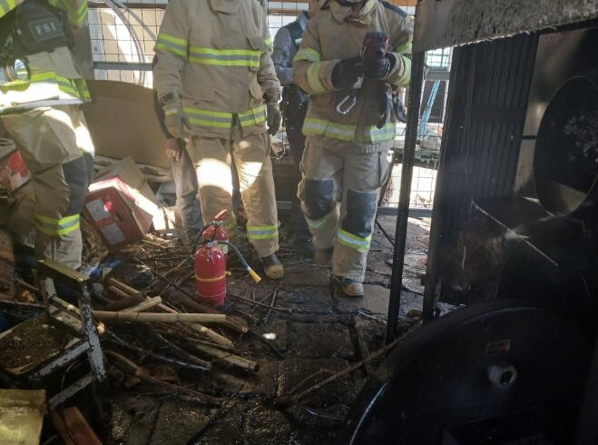 "소화기 한 번이 집을 살렸...