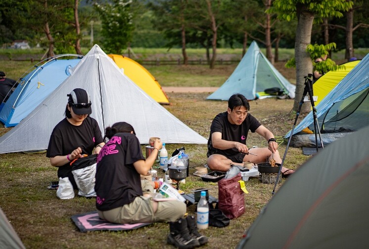 무주군, 폐교 활용 백패킹 행사 눈길...
