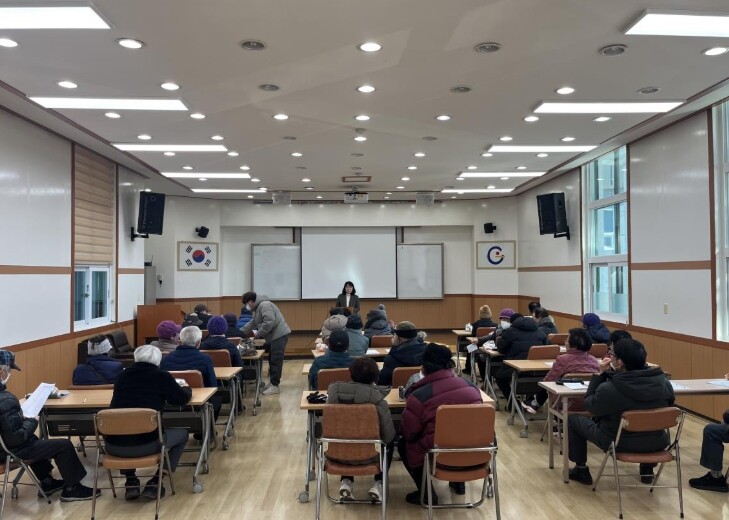 광양시, 공원관리 노인일자리 참여자 ...