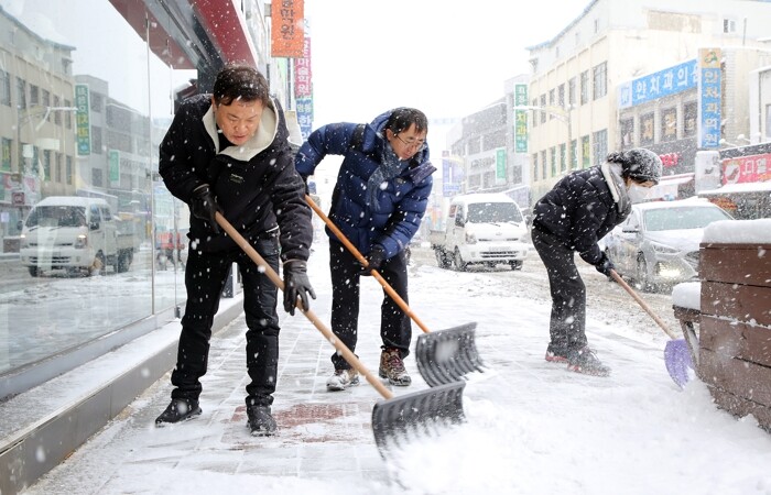 주말 폭설 내린 정읍시, 제설작업 실...