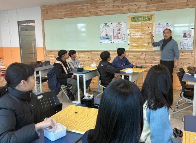 완주 청소년들, 바둑으로 사고력과 집...