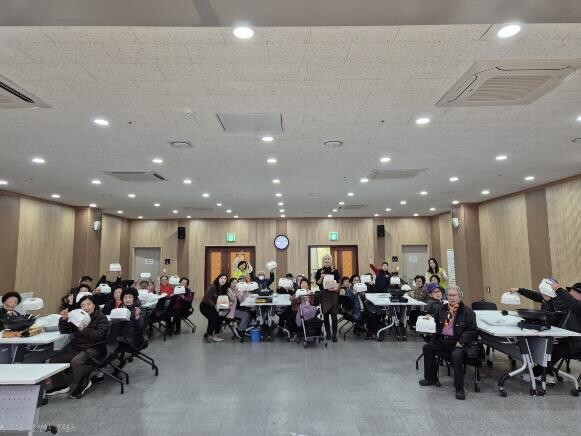 고성군, 공공실버주택 어르신들, 강정...