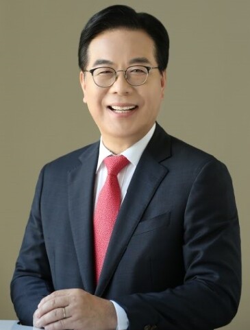 휴게소에 먼저 찾아온 로봇 혁명…조리...